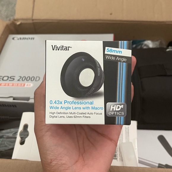 Never used Canon EOS 2000D Camera - Picture 5 of 9